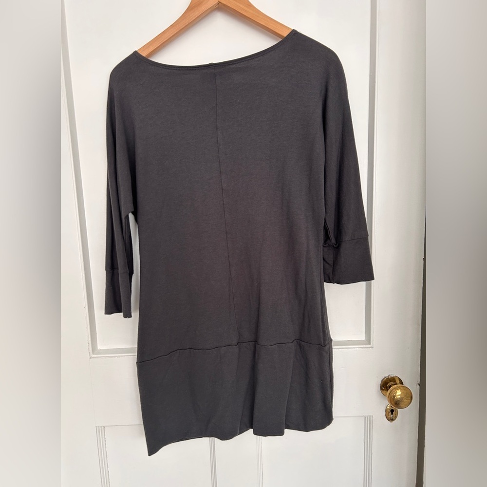 Canadian Designed and Made Long,Soft Graphic Shirt in Size Medium - Picture 7 of 7